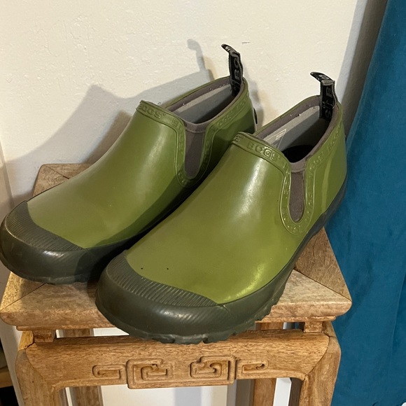 Bogs Shoes - Bogs low ankle insulated mud shoes size 7